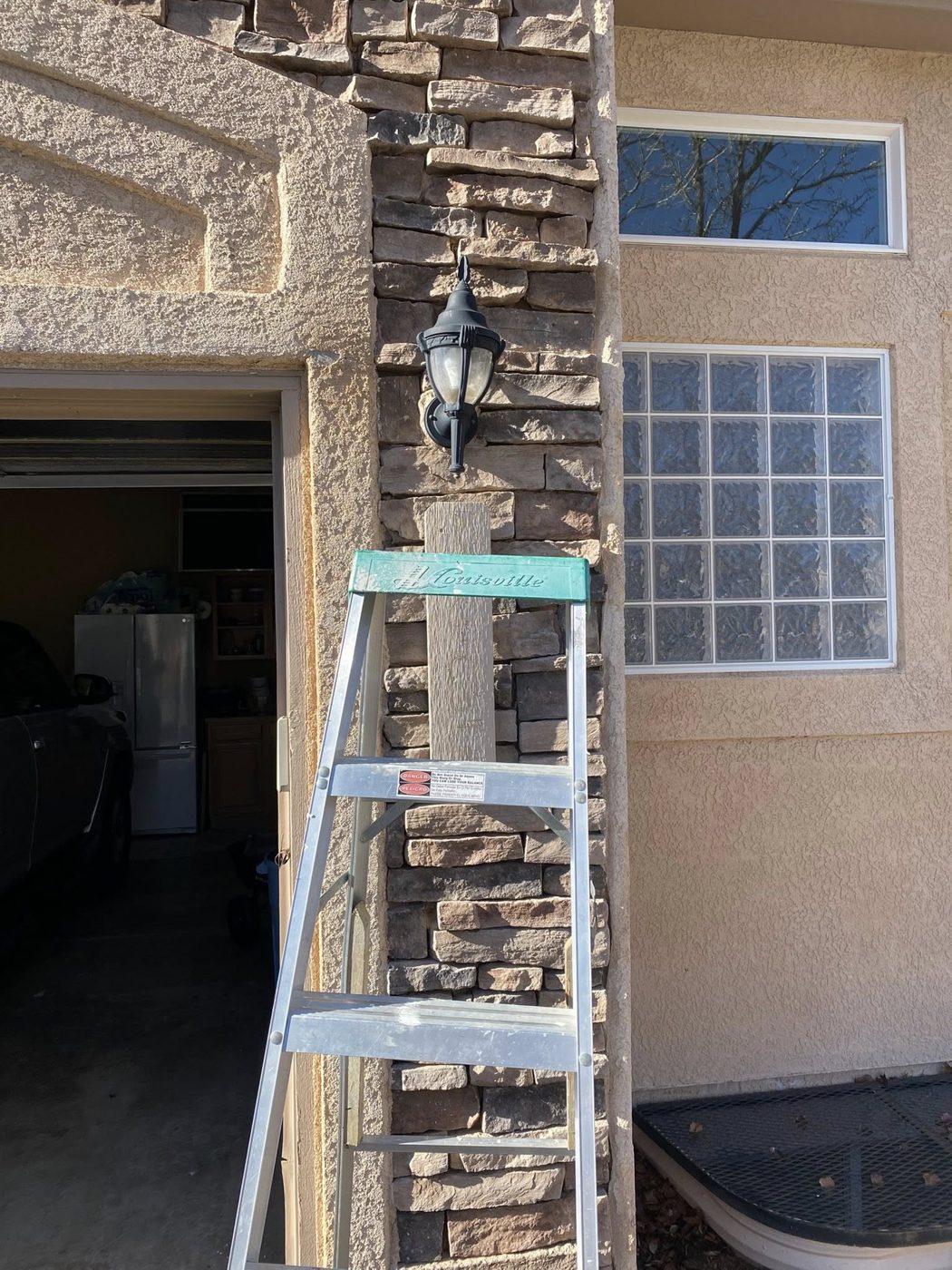 Removing kitchen ceiling light box